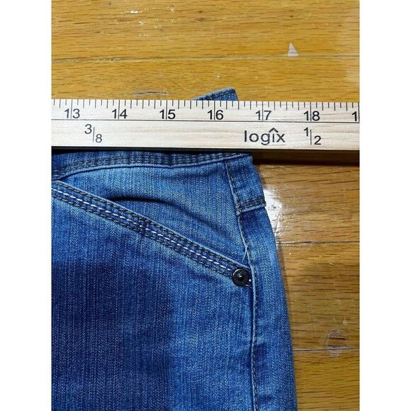 Gloria Vanderbilt Capri Jeans Womens Size 12 All Around Slimming Effect HighRise - Picture 5 of 6